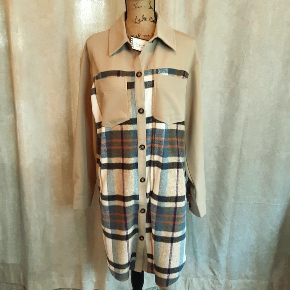 NWT Women's Long Khaki & Plaid Flannel Shacket Button Front Relaxed Fit M - Picture 2 of 13
